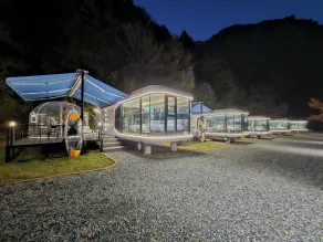 Galaxy X Hotel Type Caravan Glamping & Pension - Zimmer