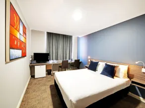 28 Hotel - Room