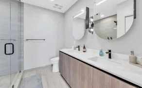 72 Park by Nomada Residences - Badrum