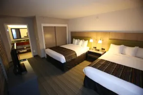 GreenTree Inn & Suites Phoenix Sky Harbor - Værelse