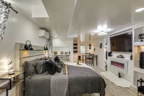 Walk to Dining & Parks! Baltimore Home w/ Yard - Interior