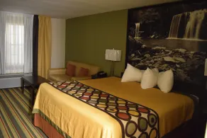 Super 8 by Wyndham Paragould - Room