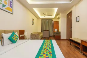 Treebo Royal Star - Room