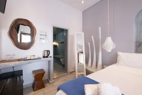 Loucas on the Cliff - Room