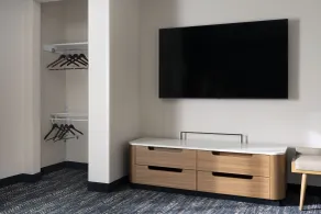 Fairfield by Marriott Inn & Suites Fresno Riverpark - Room