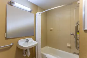 Candlewood Suites South Bend Airport by IHG - Baño