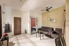 JhilMil Pool Villa Hill Views Pool 1hr Ecity - Interior
