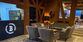 Berghotel Basur - Resepsjon