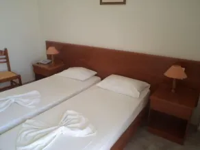 Kamari Bay Hotel - Room