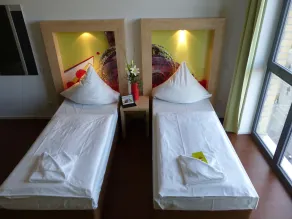 H+ Hotel 4Youth - Quarto