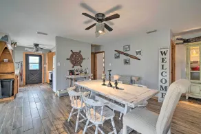 Riverfront Retreat w/ Patio in Withlacoochee - Innenbereich