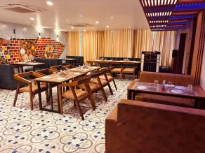 Hotel Chariot Inn - Restaurant