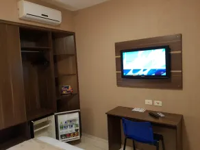 Astro Hotel - Habitación