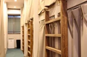 bnb+ Secret Base Mejiro - Chambre