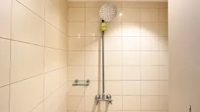 Subwow Hostel - Bathroom