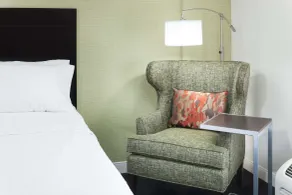 Hampton Inn & Suites Gainesville-Downtown - Chambre