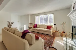 1 Mi to Maine Street! Mcm-style Home in Brunswick - Intérieur