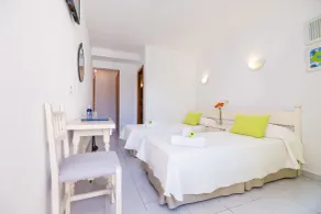 Garau Petit Hotel - Chambre