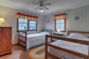 1 Mi to Beach: Quiet West Dennis Escape w/ Sunroom - Interiør