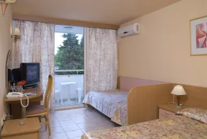 Hotel Oasis - Vue de la chambre