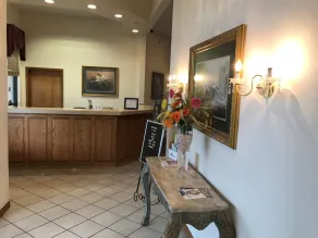 Rocky Creek Inn - Lobby