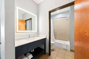 AmericInn by Wyndham New Braunfels - Salle de bain