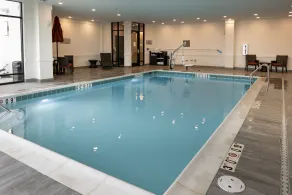 Cambria Hotel Shelby Township - Detroit Utica - Piscina