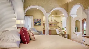 Imagine Renting a Luxury Holiday Mansion on Cabo's Best Surfing Beach, El Tule, San Jose del Cabo Mansion 1016 - Chambre