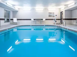 Country Inn & Suites by Radisson, Maumee - Toledo - Piscine