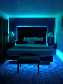 Budget Inn & Suites - Room