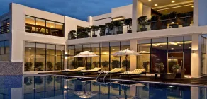 Golden Tulip Lucknow - Pool