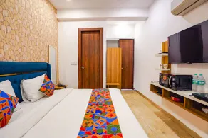Treebo Noida Business Suites - Quarto