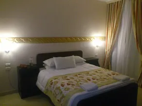 Golden Rose Hotel  - Rum