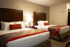 Ramada by Wyndham Moose Jaw - Room