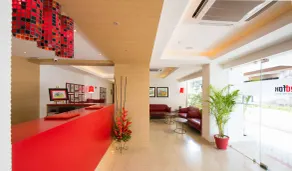 Red Fox by Lemon Tree Hotels, Tiruchirappalli Trichy - Reception