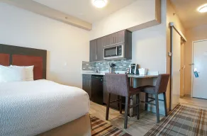 Fairfield Inn & Suites by Marriott Airdrie - Chambre
