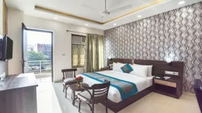 Royal Residence Galleria l Female Only - Rum