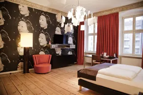 Hotel Adele am Alex - Chambre