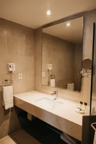  Hotel Crown Victoria - Badezimmer
