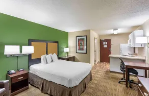 Extended Stay America Select Suites - Milwaukee - Wauwatosa - Rum