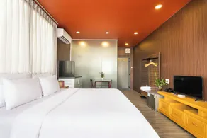 Gemini Saigon CENTER - New & Quiet near Bui Vien Walking Street - Room