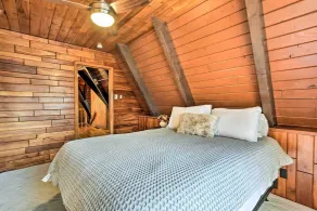 Rustic Lafayette A-frame Cabin w/ Game Room! - Interiør