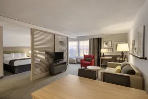 GreenTree Inn & Suites Phoenix Sky Harbor - Chambre