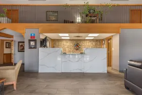 SureStay Plus Hotel by Best Western Poteau - Resepsjon