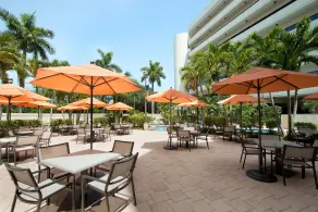 Embassy Suites Boca Raton - Piscine