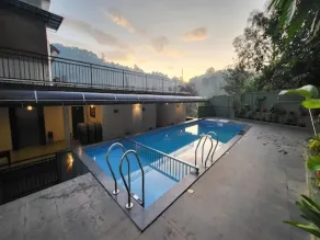 Tripple F Inn - A Luxury Stay in Munnar - Pool