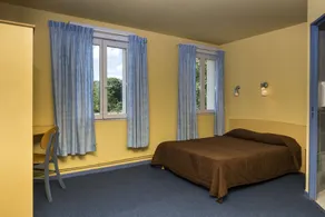 Hôtel & Résidence Avermes - Værelse