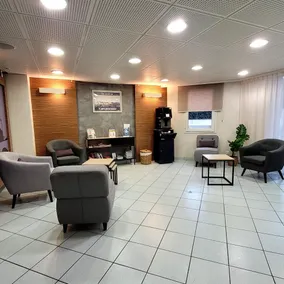 Inter-Hôtel Espace Cité - Réception