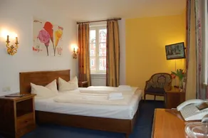 Hotel Königin Olga - Zimmer