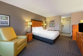 La Quinta Inn & Suites by Wyndham New Orleans Airport - Chambre